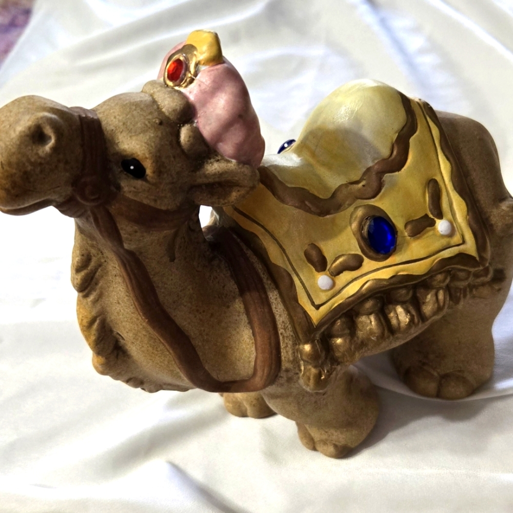 vintage 10 inch handpainted camel